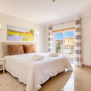 Three-Bedroom Premium Townhouse Spa